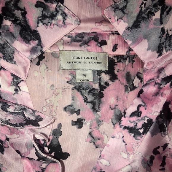 Tahari multi-color blouse - Picture 3 of 3